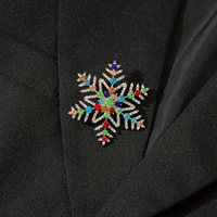 YW Mode Bijoux Noël Flocon De Neige Broche Alliage Coloré Strass Broches