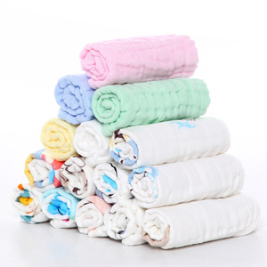 Toalla de gasa de algodón Qidou para bebés, 30x30cm, estampada de seis capas para bebés - Product Image 2