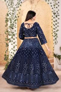 Último Diseño de FATEMA FASHION, Lehenga Choli de Georgette Puro con Hermosos Bordados, Seda Pesada para Fiestas y Festivales - Product Image 5