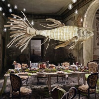 JYLIGHTING Sculpture géante en bois en forme de poisson Koi, lustre sur mesure en lattes tissées, lumière chaude, pour restaurant de sushi