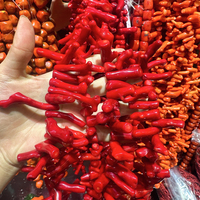 Chaîne de perles de corail de bambou de mer irrégulière fabrication de bijoux brin de perles de corail rouge avec prix de gros