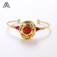 Bracelets en coquille d'ormeau faits à la main avec une perle en forme de tambour sertie de laiton plaqué or 18 carats