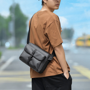 Bolso de Pecho Versátil y Moderno para Hombre, de Gran Capacidad, Estilo Casual, Simple, Bandolera - Product Image 4