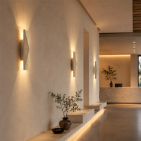 Lámpara de Pared LED de Travertino Natural Boncarteck, Diseño Moderno, 90 CRI, AC85-265V, Luz Arriba/Abajo, para Interiores de Hotel, Venta al Por Mayor
