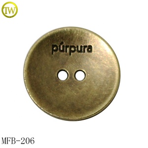 Boutons en alliage de zinc Logo de marque Designer personnalisé Bouton en métal 4 trous avec logo pour chemises - Product Image 4