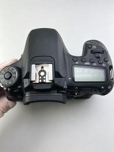 Appareil photo reflex numérique Canon EOS 70D d'occasion prêt à être expédié, boîtier seul, capteur APS-C 20,2 MP, vidéo 1080p, excellent prix pour la photographie - Product Image 3