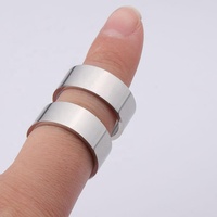 Benutzer definierter Schmuck 8mm Breite Gravierter Logo-Ring Edelstahl DIY Schmuck Blank Stamp Öffnungs ringe Für Frauen Männer Anillos Joyeria