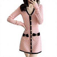 Robe en maille unie en nylon à col en V et boutons, style décontracté, anti-plis, mini, manches longues, élégante, coupe trapèze pour femme, printemps-automne
