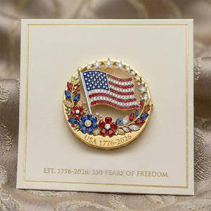 Broche de la Bandera Americana Roja Brillante 1776-2026 con Incrustaciones de Diamantes, Pin de Joyería para el Día de la Independencia - Product Image 4