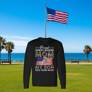 Camiseta de manga larga para mamá orgullosa de la Guardia Costera, diseño de bandera de la USCG con la frase My Son Has Your Back - Product Image 3