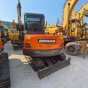 Excavadora Doosan WHEEL usada con motor EPA, a la venta en Corea, MINI excavadora de construcción barata de 5,5 toneladas - Product Image 4