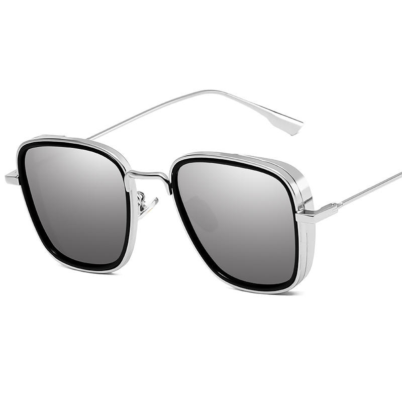 สีเงินขาว