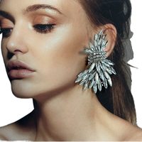 Boucles d'oreilles pendantes de luxe ChuYao en alliage plaqué or avec strass en forme de goutte d'eau, bijoux fantaisie pour femme
