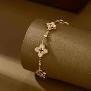 Pulsera de Trébol con Microincrustaciones de Circonio, Diseño de Pétalos Calados, Sensación de Alta Gama para Mujer, Gran Venta - Product Image 6