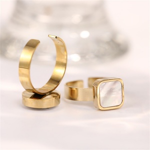 Custom Luxury Adjustable <b>Ring</b> Stainless Steel Shell Round <b>Rings</b> for Women - Product Image 3