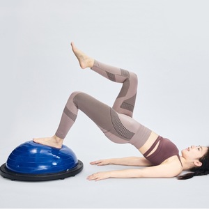 Balón de Equilibrio Azul para Yoga con Base Negra, Material PP Redondo, para Entrenamiento de Equilibrio para Adultos - Product Image 4