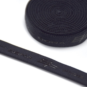 Bandoulière élastique de <span class=keywords><strong>soutien</strong></span>-<span class=keywords><strong>gorge</strong></span> de haute ténacité de silicone pour la décoration de couture d'habillement de <span class=keywords><strong>bandeau</strong></span> de bande de cou - Product Image 4