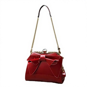 Elegante Bolso de Hombro en Forma de Almohada de Piel Sintética para Mujer, con Correa Desmontable y Forro de Poliéster, para Bodas y Eventos Nocturnos - Product Image 3