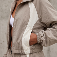 Nouveau survêtement de football réfléchissant pour hommes |   Ensemble de jogging en nylon à capuche |   Vêtements de sport de football personnalisés pour club, taille plus, automne
