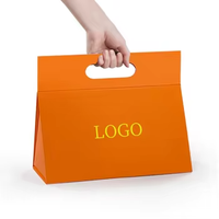 Boîte cadeau en papier magnétique pliable de forme triangulaire, écologique et personnalisée, de luxe, pour l'expédition de colis plats