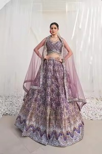 Nuevo diseñador de seda para mujer Lehenga Choli en color vino púrpura Ocasión de fiesta Proveedor de Ropa Étnica DE LA India - Product Image 2
