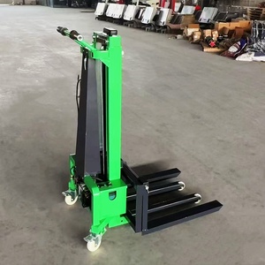 Chariot élévateur électrique OEM télécommandé, batterie au plomb-acide, pneus non-marquants, utilisable par temps pluvieux, capacité de charge 300 kg, levage 1,6 m - Product Image 5