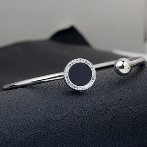Brazalete abierto de acero inoxidable con piedra negra y círculo con incrustaciones de diamantes, joyería de moda, regalo para mujer - Product Image 4