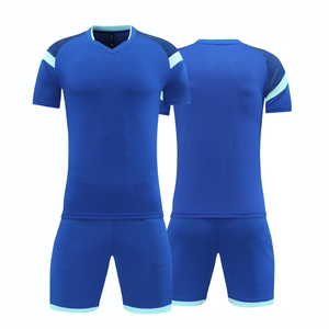Uniformes de Fútbol Personalizados al por Mayor de Nueva Temporada, Camisetas de Fútbol Transpirables de Secado Rápido, Uniformes de Entrenamiento con Transferencia Térmica 100% Poliéster - Product Image 3
