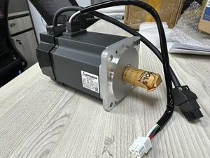 Servomoteur CA HC-KFE23 200w - Product Image 2