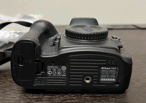 Cámara DSLR D800 con Sensor CMOS, Video Full HD, Estabilización Óptica de Imagen, Compatible con Tarjetas SD - Product Image 3