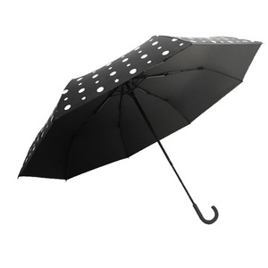 Paraguas Plegable Manual de Tres Secciones, con 8 Varillas de Aleación, Diseño Atractivo en Poliéster, Ideal para Viajes, para Días Soleados y Lluviosos - Product Image 5