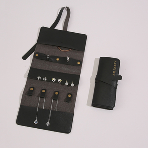 Sac de rangement portable et pliable pour bijoux, en cuir PU, écologique, avec logo personnalisé, idéal pour les voyages et les boucles d'oreilles - Vente en gros - Product Image 4