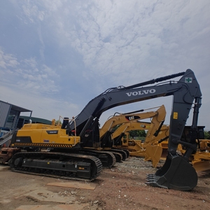 À vendre : Excavatrice sur chenilles Volvo 480 d'occasion, 99 % neuve, 48 tonnes - Product Image 4