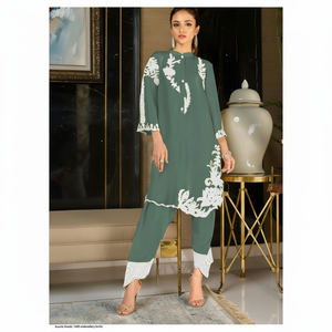 Trajes paquistaníes de lujo de alta calidad para mujeres Diseños elegantes en tela Premium Disponible a precios al por mayor asequibles - Product Image 1
