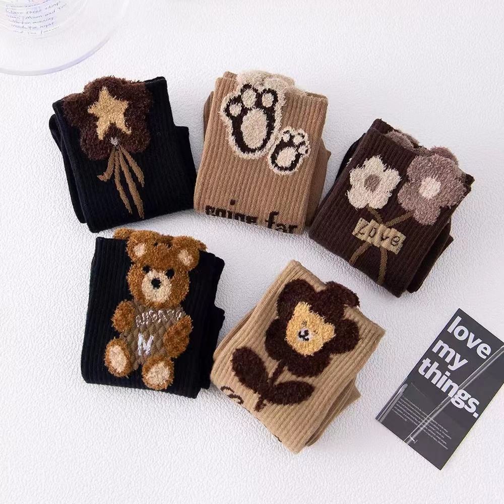 OEM High-quality Autumn and Winter Plush Accessories Feather Yarn Net Red Three-dimensional Cartoon Flowers Little Bear Socks