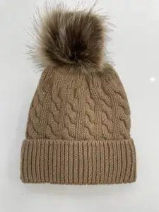 Оптовая продажа, высококачественные трикотажные однотонные детские шапки с помпоном из искусственного меха, зимние шапки из 100% хлопка с логотипом на заказ