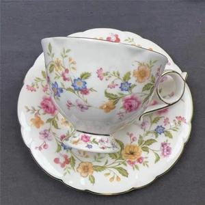 Tazas de Té de Porcelana China Estilo Retro Occidental, Juego de Taza y Platillo de Café con Flores Rosadas Románticas Francesas, Regalo de Lujo - Product Image 4