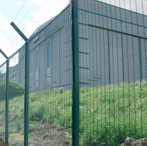 Conception de murs de clôture extérieurs, clôture de sécurité en acier galvanisé, panneaux de clôture en aluminium, panneaux de clôture anti-escalade 358 - Product Image 5