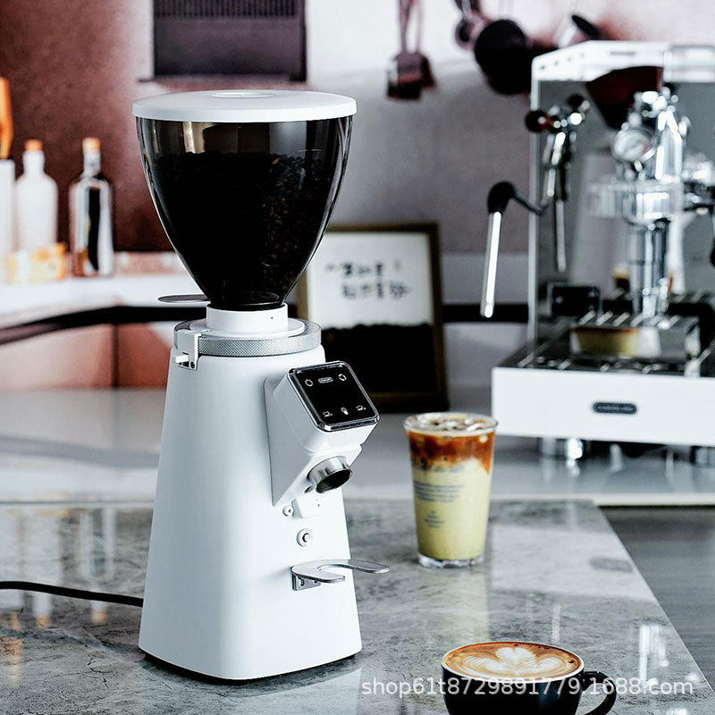 สีขาวบริสุทธิ์