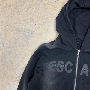 เสื้อฮู้ดดี้ซิปเต็มตัวทรงโอเวอร์ไซส์สไตล์วินเทจพิมพ์ลายสกรีนผ้าไหมแบบยูนิเซ็กซ์  พร้อมดีไซน์ฟอกสีซีดแบบทำเก่าสำหรับผู้ชาย - Product Image 5