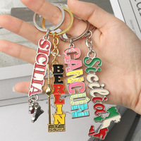 Porte-clés en acrylique personnalisé sans MOQ, breloques anime à sable mouvant, porte-clés en métal, porte-clés liquide
