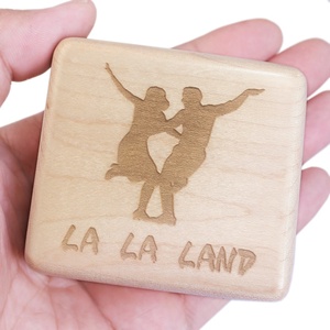 Boîte à <span class=keywords><strong>musique</strong></span> en bois d'érable, 16 pièces, professionnelle, jeu de film, musicale populaire, créatif, avec logo, Souvenir, cadeau - Product Image 3