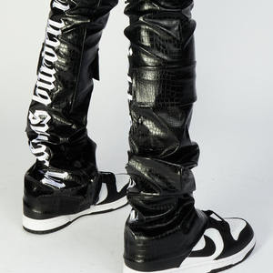 <span class=keywords><strong>Pantaloni</strong></span> Sportivi da <span class=keywords><strong>Uomo</strong></span> in <span class=keywords><strong>Ecopelle</strong></span> con Vita Alta, Zip, Gamba Svasata, Ricamo e Design Sovrapposto - Product Image 6