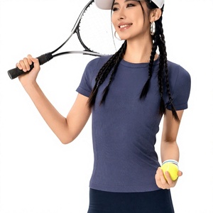 T-shirt de sport côtelé moulant pour femme, à manches courtes, extensible, confortable pour le tennis, le yoga, la course et le Pilates – Vente en gros - Product Image 1