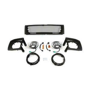 Nouvelles pièces automobiles modifiées, calandre avant de voiture noire en ABS, kits de carrosserie avec barre lumineuse LED pour <span class=keywords><strong>Mitsubishi</strong></span> <span class=keywords><strong>PAJERO</strong></span> V31 V32 V33 V43 - Product Image 3