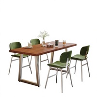 Ensemble table et chaises carrées personnalisables en bois massif, style industriel vintage tendance de Hong Kong, pour restaurant et pâtisserie