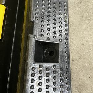 <span class=keywords><strong>Protector</strong></span> de <span class=keywords><strong>Cables</strong></span> <span class=keywords><strong>para</strong></span> Exteriores, Superligero, <span class=keywords><strong>para</strong></span> Canalización de <span class=keywords><strong>Cables</strong></span> <span class=keywords><strong>en</strong></span> <span class=keywords><strong>el</strong></span> Suelo, Puente <span class=keywords><strong>para</strong></span> <span class=keywords><strong>Cables</strong></span>, <span class=keywords><strong>Protector</strong></span> de <span class=keywords><strong>Cables</strong></span> de 1 Vía - Product Image 4