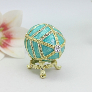 SHINNYGIFTS Vintage rayé oeuf de pâques articulé émaillé bibelot boîte moderne ovale Fabergé oeuf peint à la main Figurine de collection - Product Image 6