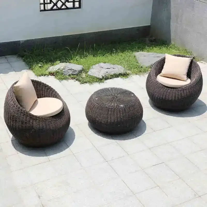 สีเทาเข้ม