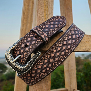 Ceinture de rodéo classique avec motifs en cuir gaufré et boucle décorative de style Old West - Product Image 1